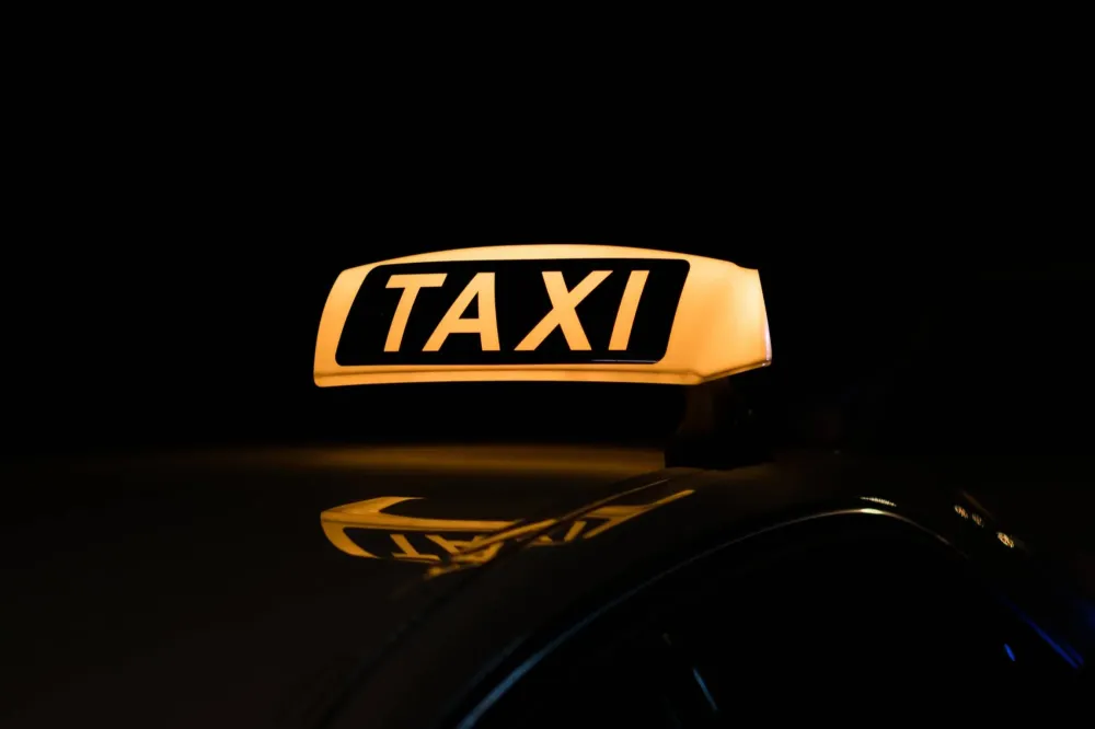 Taxi